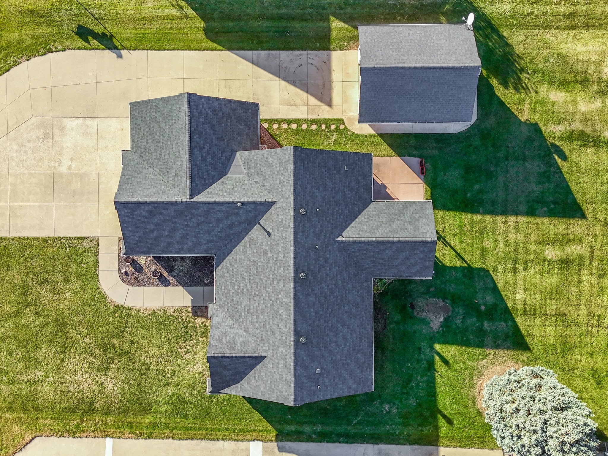 default Class 4 Shingles Ankeny IA roof replacement/